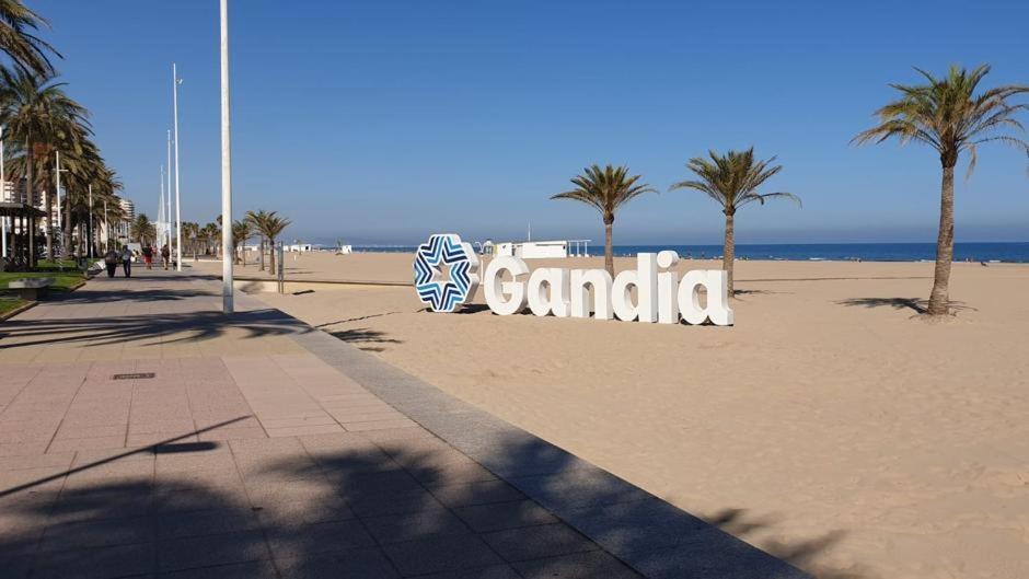 Palmeras - Muy Exclusivo Y Cerca De La Playa!! Solo Familias Gandia Exterior photo